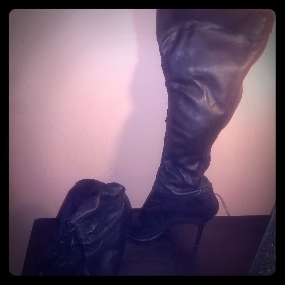 Black Leathet Stilleto Boot